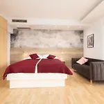 Rados Апартаменти Макарська