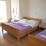 Rados Apartman *