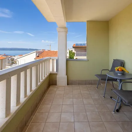 Apartment Rados Makarska