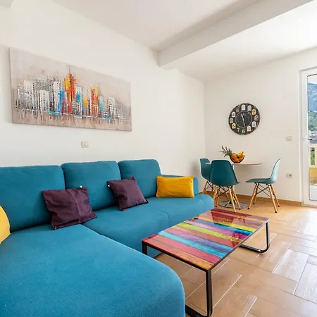 Rados Apartament *