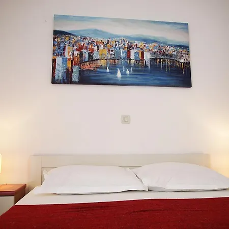 Rados Apartman *